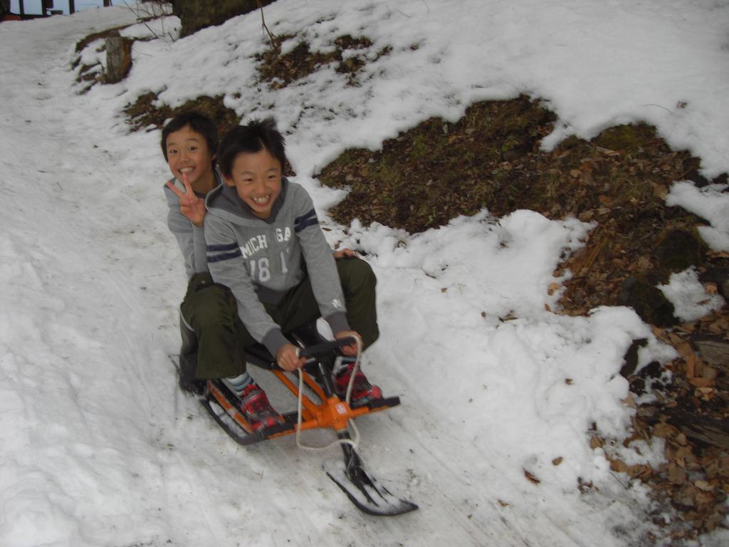 Log Cottage Freetime Tsumagoi Exterior photo